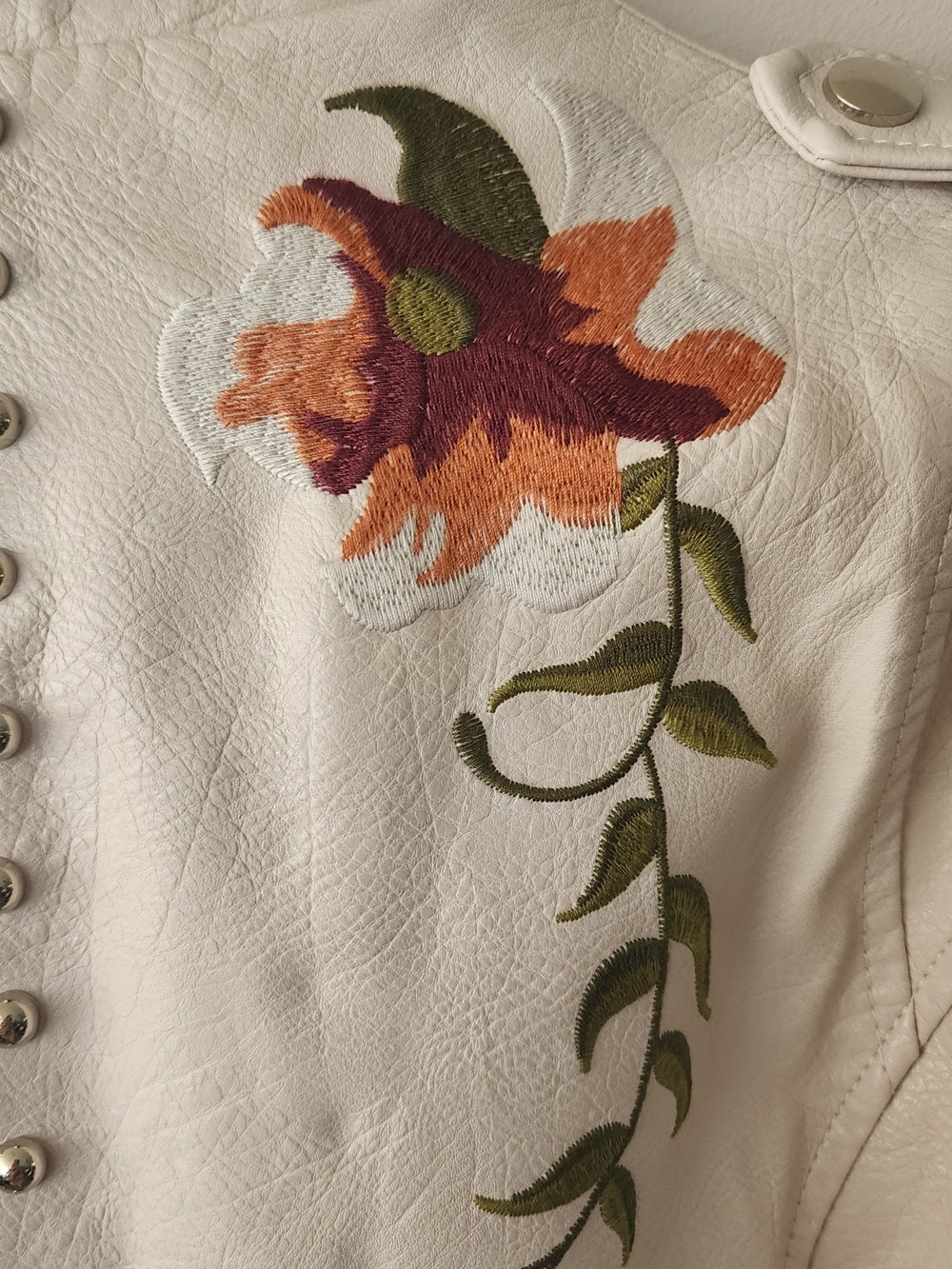 Y2K White Faux Leather Floral Embroidered Studded Moto Jacket XL - Picture 11 of 11